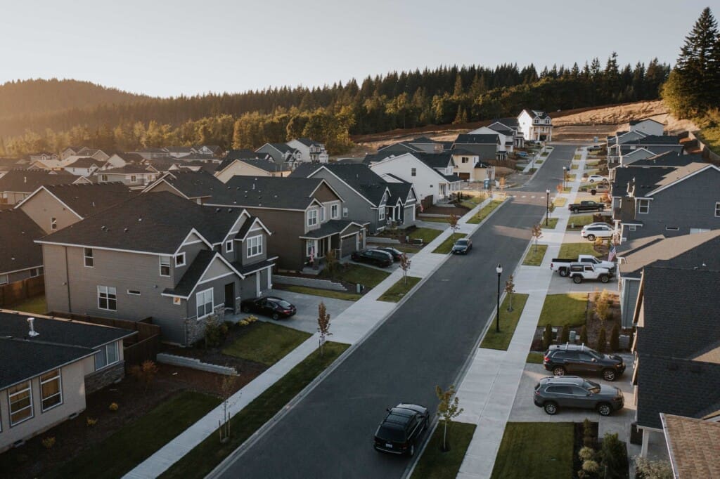 Scenic view of Washington State highlighting the natural beauty near Holt Homes communities.