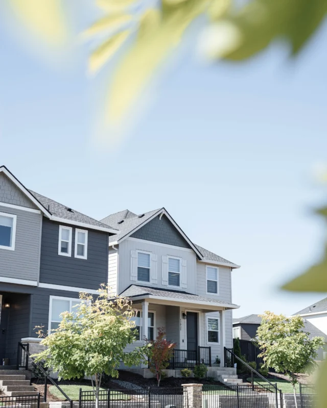 Life in the Pacific Northwest looks good here. From tree-lined streets in Vancouver’s Ramble Creek to the family-friendly vibes of Ridgefield’s Greely Farms and the sweeping views of Happy Valley’s Scouters Mountain, there is a community for every lifestyle.

Swipe through and find where you belong ✨